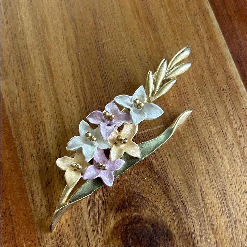 Vintage Floral Brooch